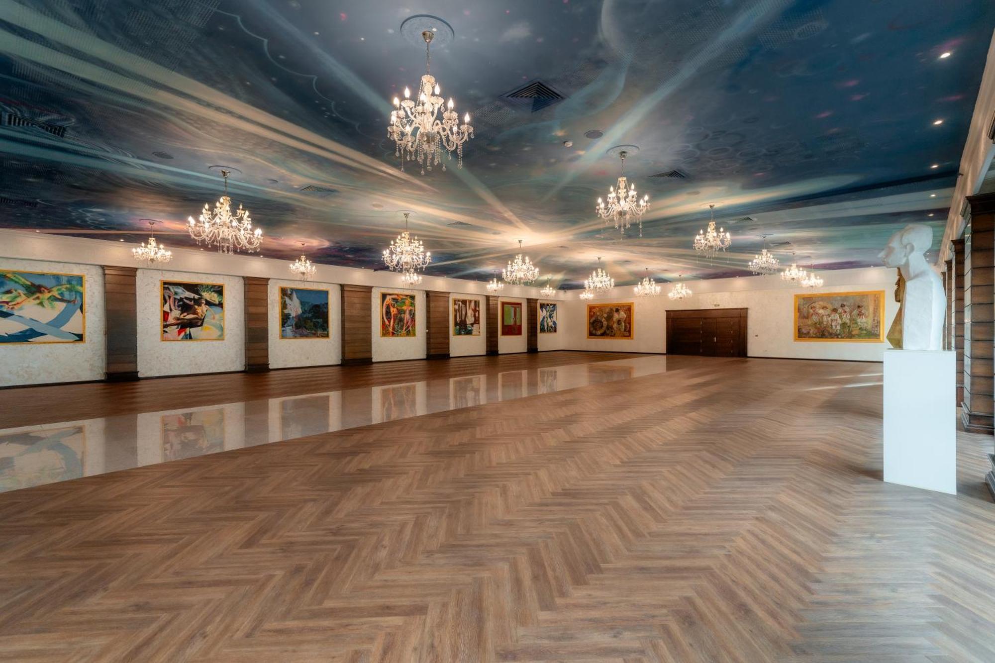 Grand Hotel Sofianu Ramnicu Valcea Exterior photo