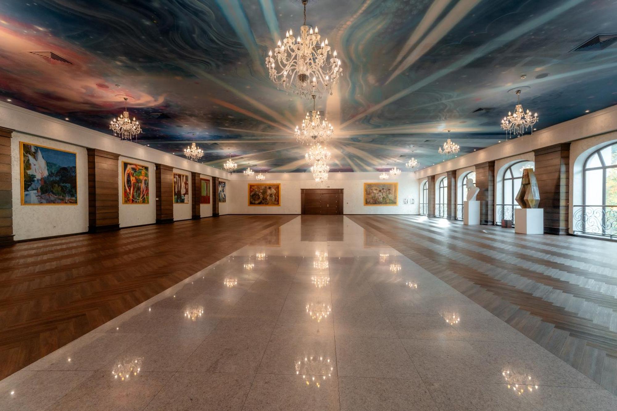Grand Hotel Sofianu Ramnicu Valcea Exterior photo