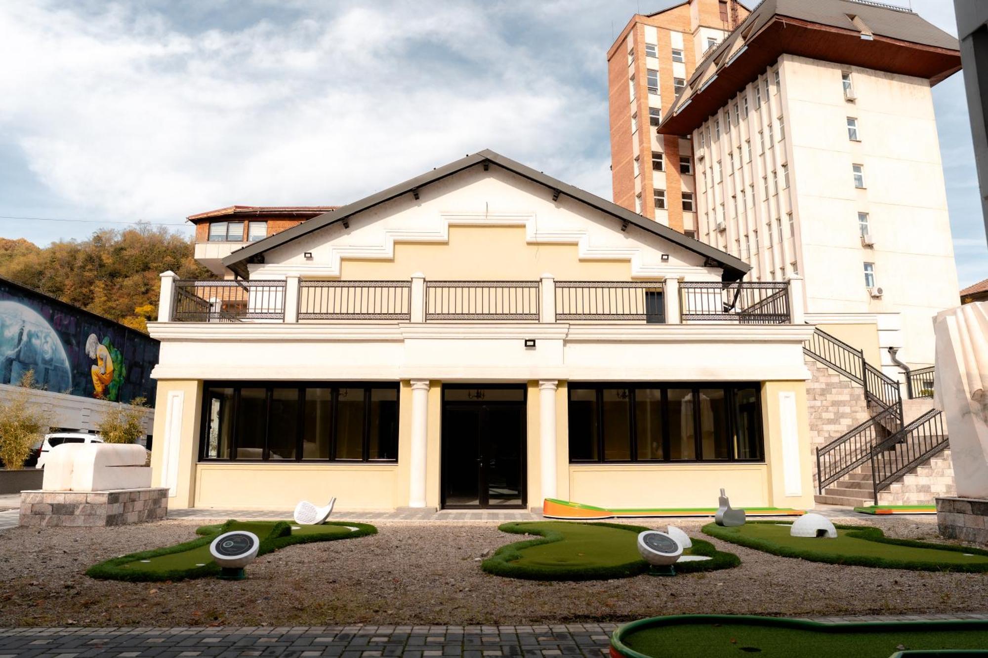 Grand Hotel Sofianu Ramnicu Valcea Exterior photo