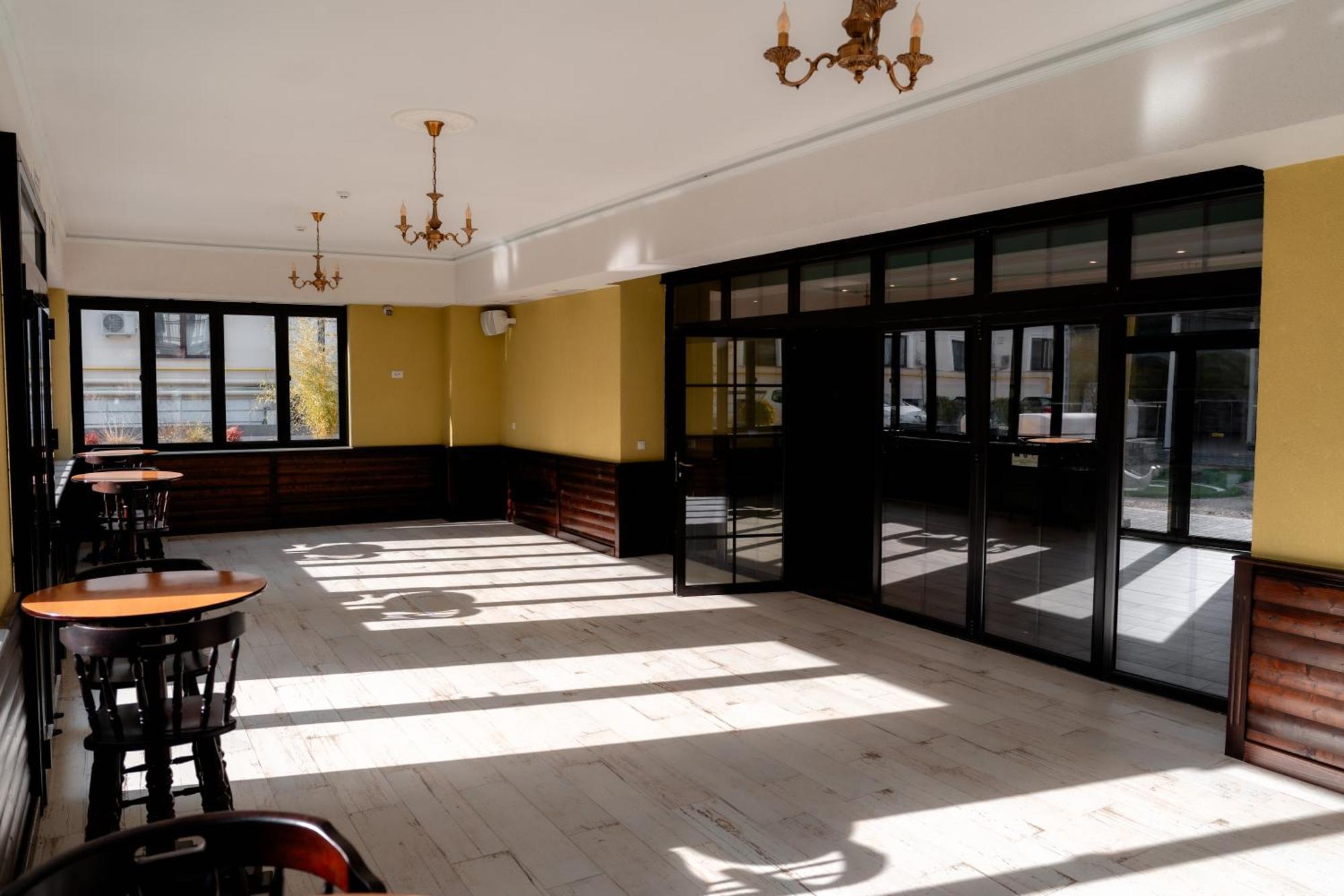 Grand Hotel Sofianu Ramnicu Valcea Exterior photo
