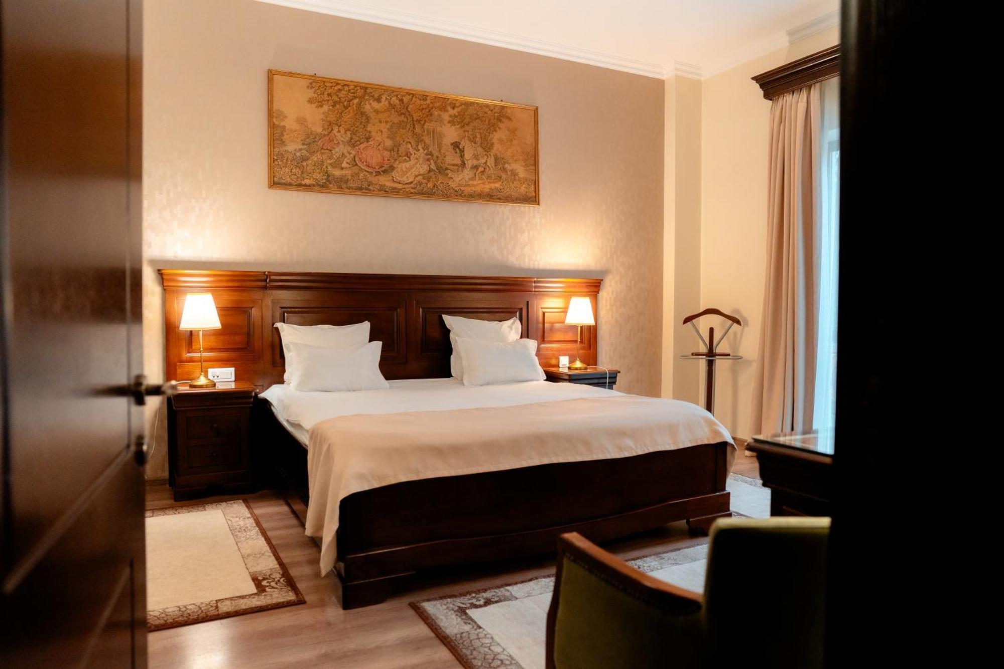 Grand Hotel Sofianu Ramnicu Valcea Exterior photo